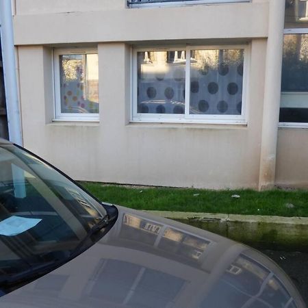 Brest Saint-Marc : Appart T1 Bis Bien Situe Wifi Luaran gambar