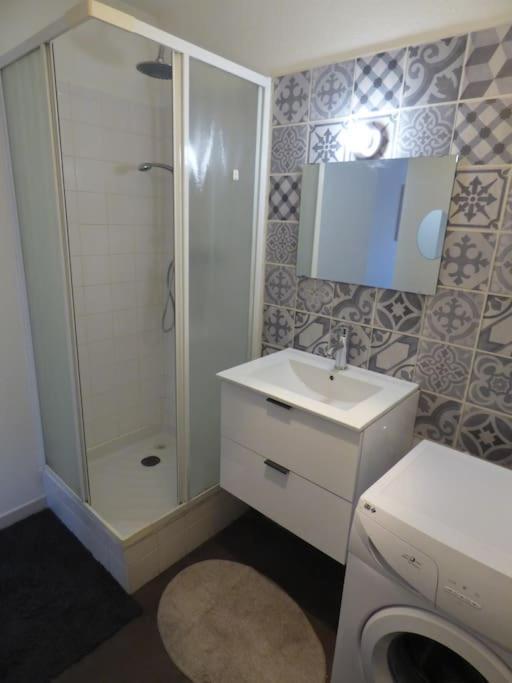 Brest Saint-Marc : Appart T1 Bis Bien Situe Wifi Luaran gambar